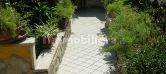2 bedrooms Apartment in Ardea, Italy No. 192277 4