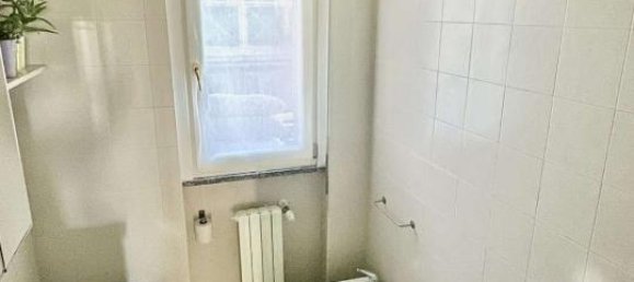 3-salle Appartement à Binago, Italy No. 11589 7