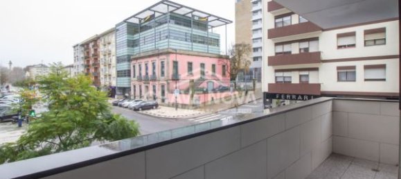 2 Schlafzimmer Wohnung in Porto, Portugal, Nr. 97847 11