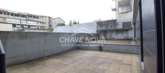 2 Schlafzimmer Wohnung in Porto, Portugal, Nr. 97847 4