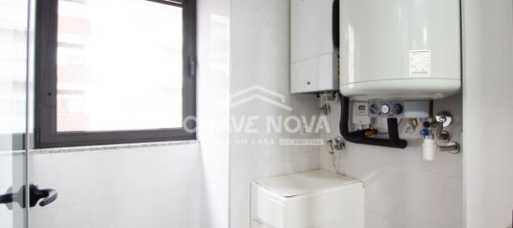 2 Schlafzimmer Wohnung in Porto, Portugal, Nr. 97847 14