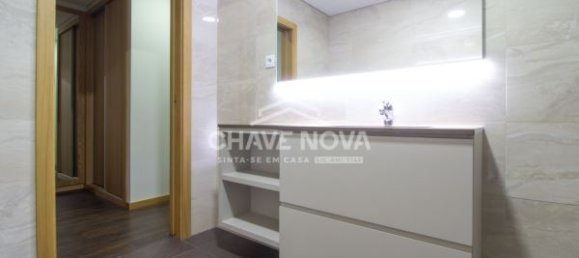 2 Schlafzimmer Wohnung in Porto, Portugal, Nr. 97847 9