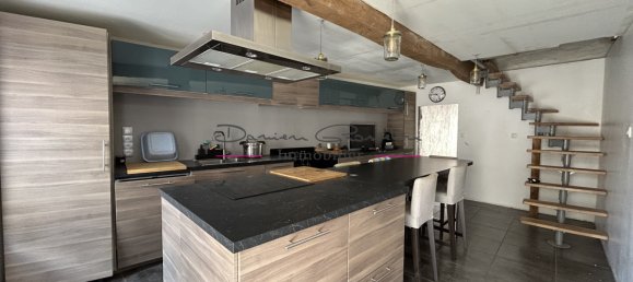 4 bedrooms Townhouse in Loire, France No. 308778 7