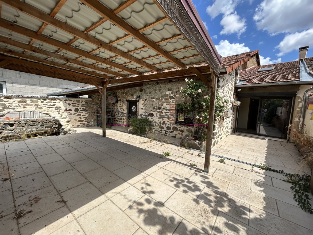 4 bedrooms Townhouse in Loire, France No. 308778