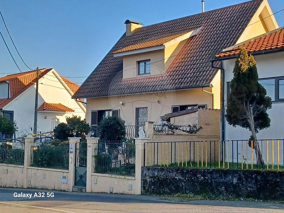 5 bedrooms Castles in Santa Marta de Penaguiao, Portugal No. 179682