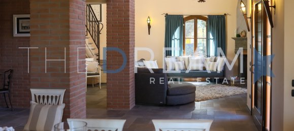 4 bedrooms Villa in Peccioli, Italy No. 160128 18