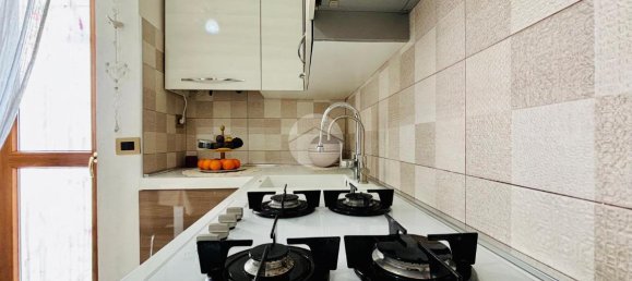 Квартира с 2 комнатами в Монца, Италия № 13701 18