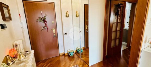 Квартира с 2 комнатами в Монца, Италия № 13701 6