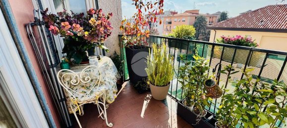 Квартира с 2 комнатами в Монца, Италия № 13701 9