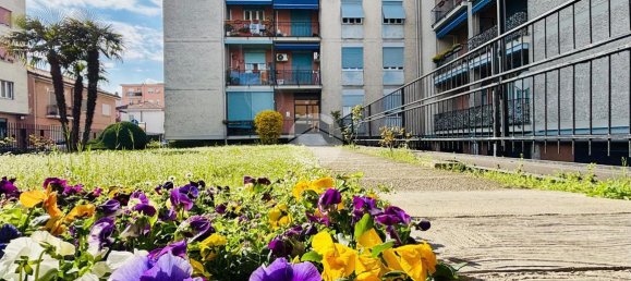 Квартира с 2 комнатами в Монца, Италия № 13701 39