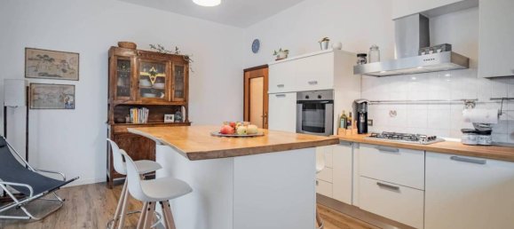 Apartamento de 4 habitaciónes en Reggio Emilia, Italy No. 26389 4