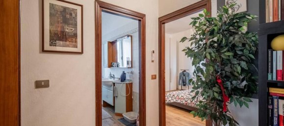 Apartamento de 4 habitaciónes en Reggio Emilia, Italy No. 26389 8