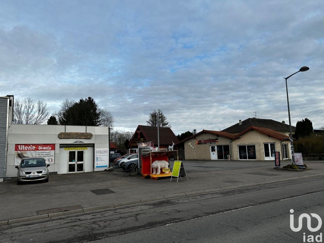 650m² Commercial property in Remilly, France No. 271580