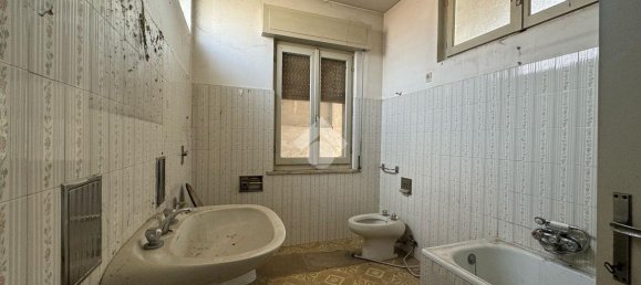 Casa de 3 habitaciónes en Vailate, Italy No. 30700 12