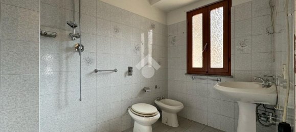 Casa de 3 habitaciónes en Vailate, Italy No. 30700 10