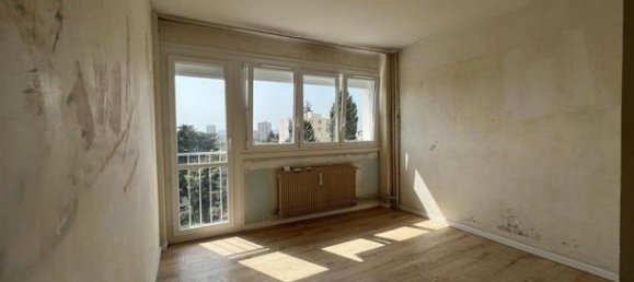 1 bedroom Apartment in Chalon-sur-Saone, France No. 359973 6