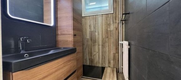 1 bedroom Apartment in Chalon-sur-Saone, France No. 359973 2