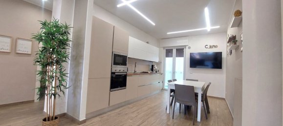 4 bedrooms Apartment in Taranto, Italy No. 342654 11