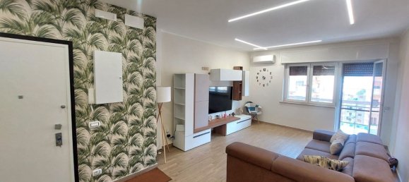 4 bedrooms Apartment in Taranto, Italy No. 342654 8