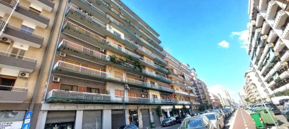 4 bedrooms Apartment in Taranto, Italy No. 342654 3