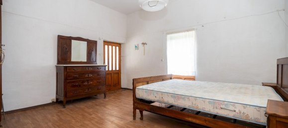 5 rooms House in Frassino, Italy No. 104821 17