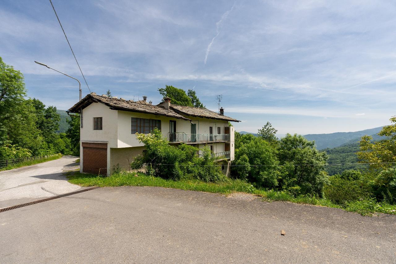 5 rooms House in Frassino, Italy No. 104821