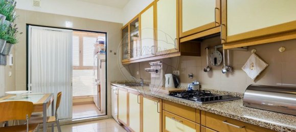 3 Schlafzimmer Doppelhaus in Cascais, Portugal, Nr. 142855 5