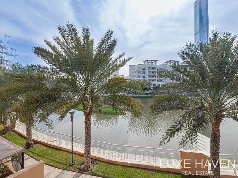 4 bedrooms Townhouse in Jumeirah Islands, UAE No. 15720