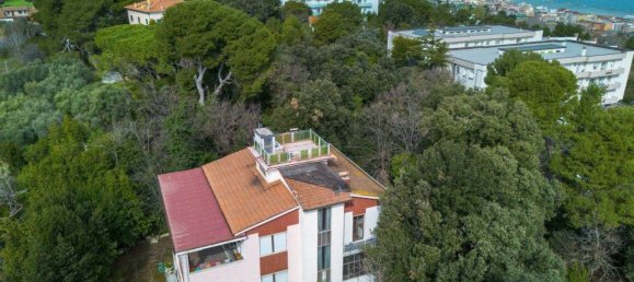 11-Zimmer Villa in Falconara Marittima, Italy, Nr. 107414 4