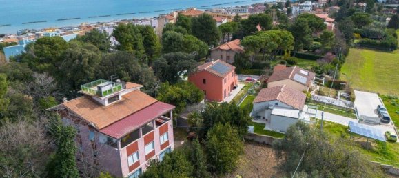 11-Zimmer Villa in Falconara Marittima, Italy, Nr. 107414 14