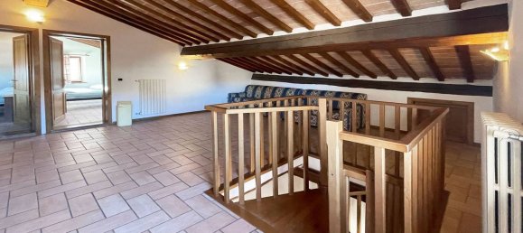 12-Zimmer Wohnung in Montepulciano, Italy, Nr. 57092 11