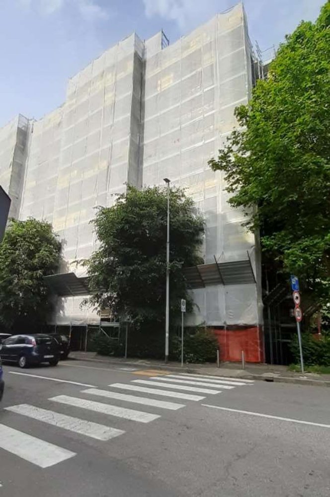 Apartamento de 4 divisões em Cesano Boscone, Italy N.º 305231