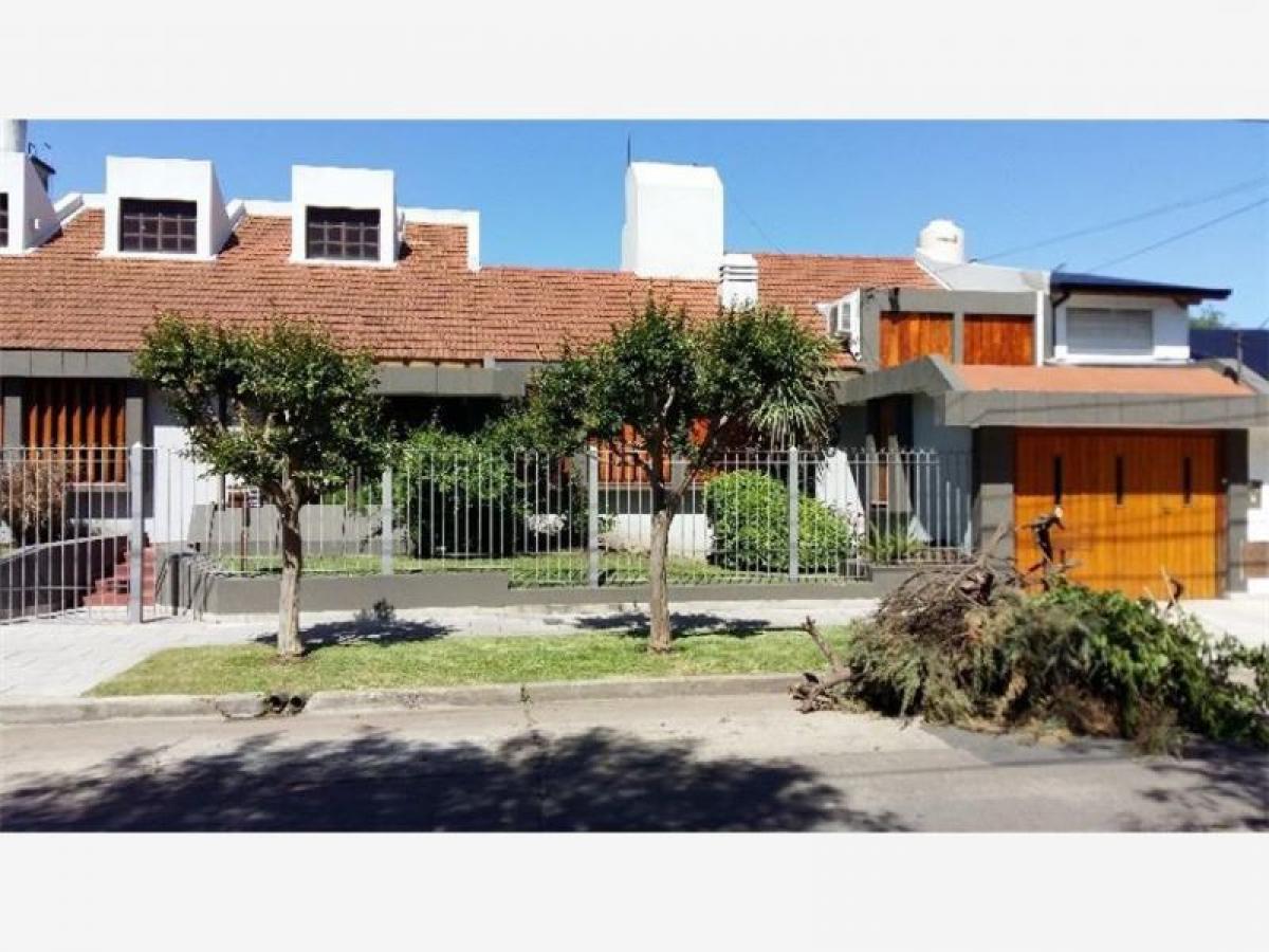 Casa T6 em Moron, Argentina N.º 51294