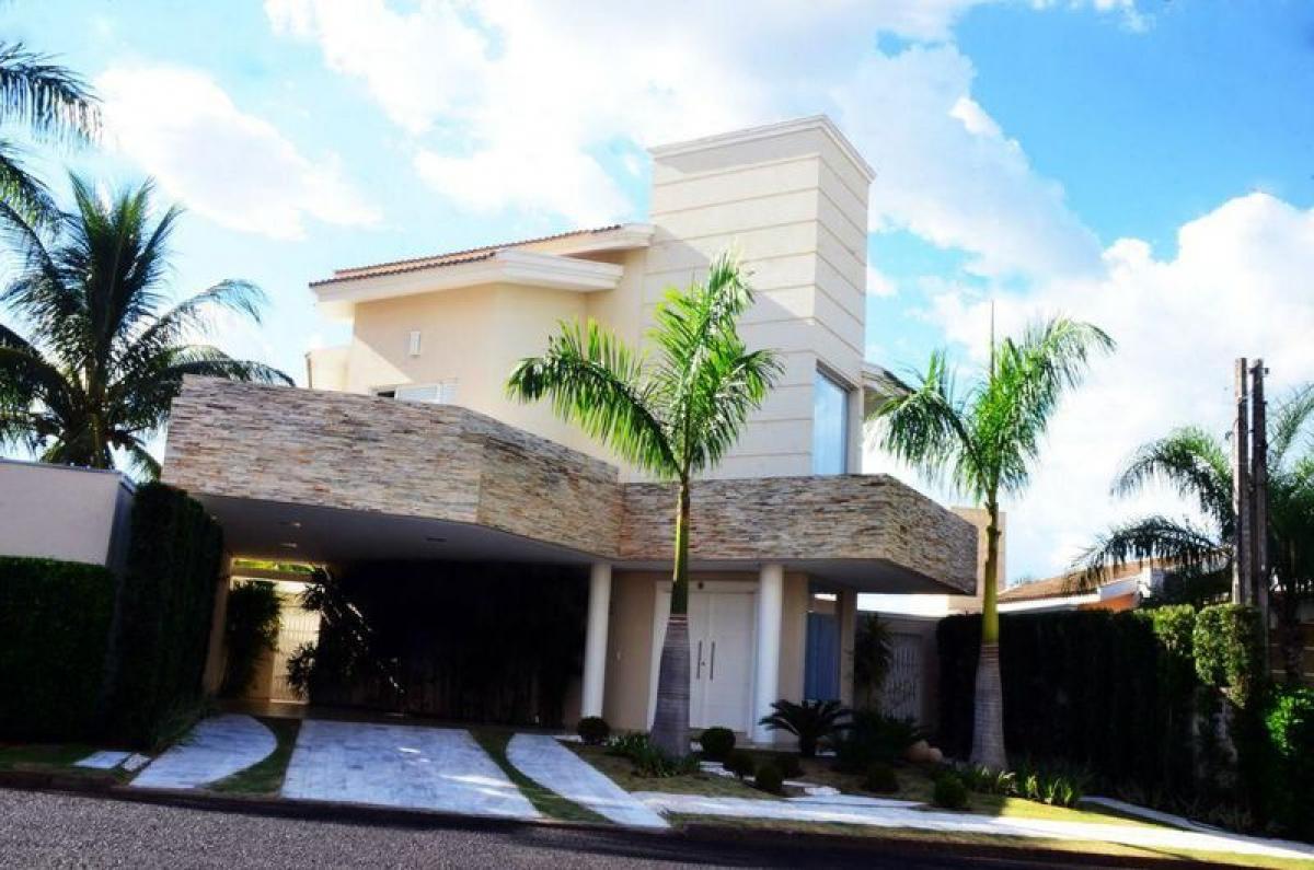 Casa de 4 dormitorios en Sao Paulo, Brazil No. 468466