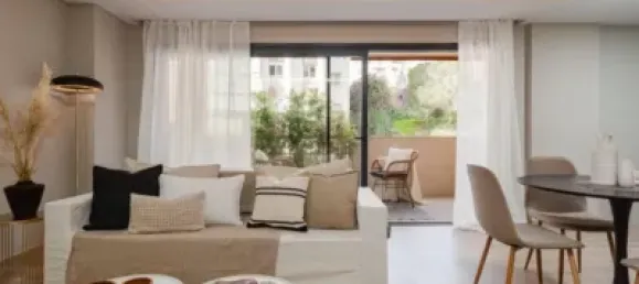 Квартира с 5 спальнями в Малага, Испания № 140366 3