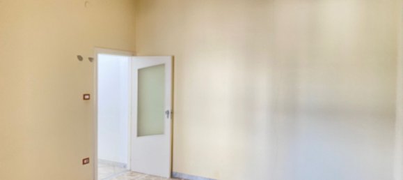 6 rooms House in Nola, Italy No. 159829 5