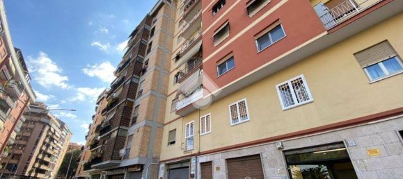 1-Zimmer Gewerbliche Immobilie in Rome, Italy, Nr. 76415 3