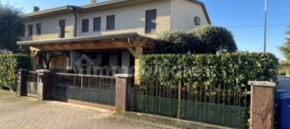 3 bedrooms House in Trevignano, Italy No. 347213 11