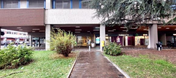 114m² Commercial property in Reggio Emilia, Italy No. 31431 8