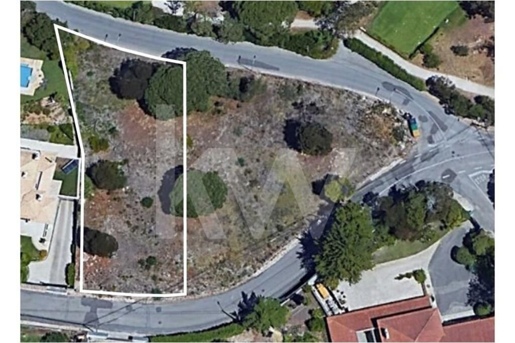 1400m² Land in Cascais, Portugal No. 122363