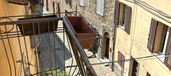 Dúplex de 4 habitaciónes en Todi, Italy No. 50315 4