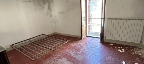 Dúplex de 4 habitaciónes en Todi, Italy No. 50315 10