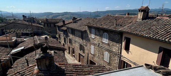 Dúplex de 4 habitaciónes en Todi, Italy No. 50315 15