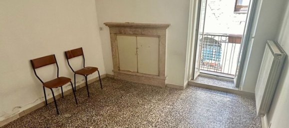 Dúplex de 4 habitaciónes en Todi, Italy No. 50315 7