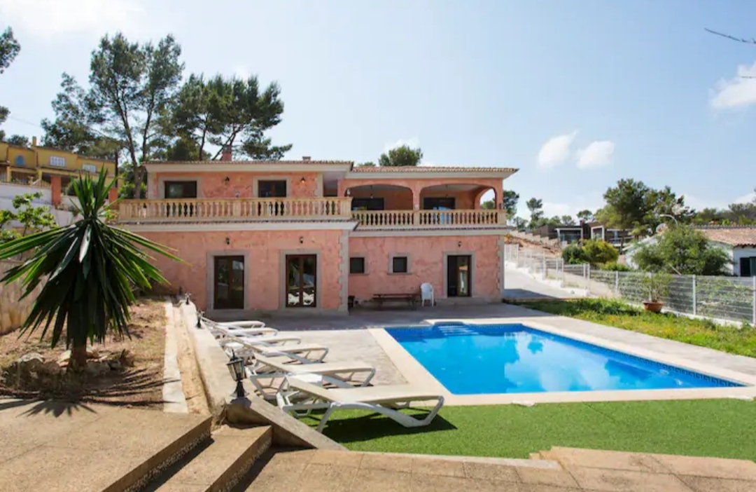 4 bedrooms Villa in Palmanova, Spain No. 984