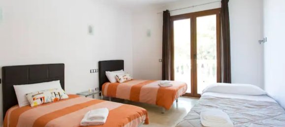 4 bedrooms Villa in Palmanova, Spain No. 984 4