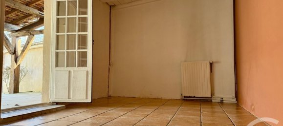 5 bedrooms House in Saussay, France No. 266114 3