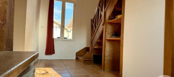 5 bedrooms House in Saussay, France No. 266114 13