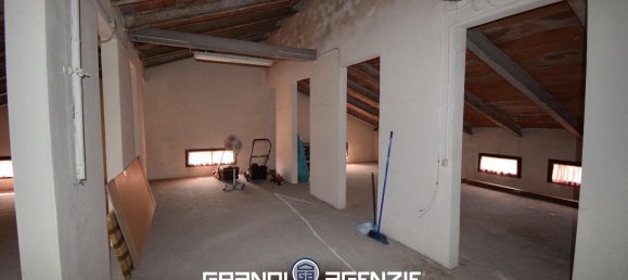 Apartamento de 5 divisões em Quinto di Treviso, Italy N.º 306935 16