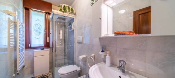 Apartamento T2 em Udine, Italy N.º 303971 17